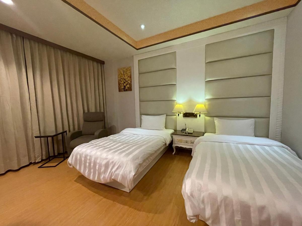 Wenpin Hotel - Pier 2 Kaohsiung Dış mekan fotoğraf