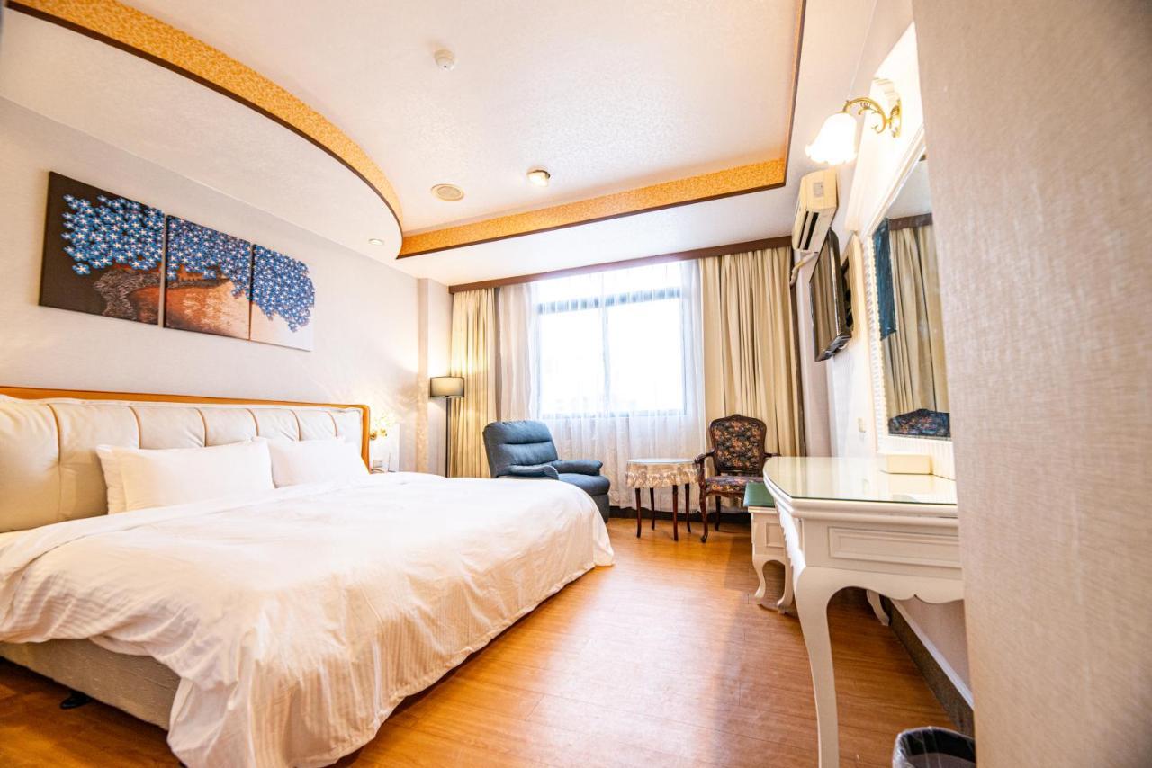 Wenpin Hotel - Pier 2 Kaohsiung Dış mekan fotoğraf