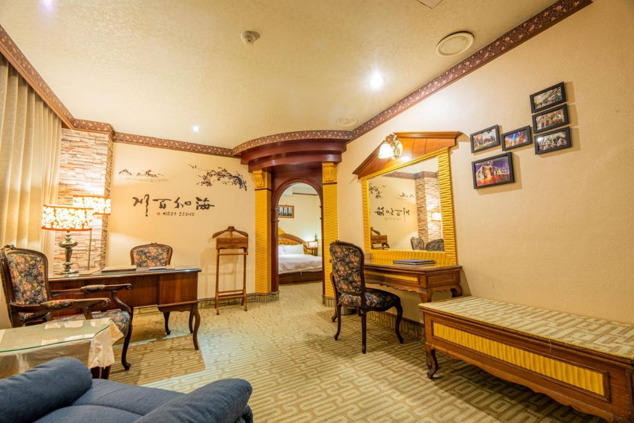 Wenpin Hotel - Pier 2 Kaohsiung Dış mekan fotoğraf
